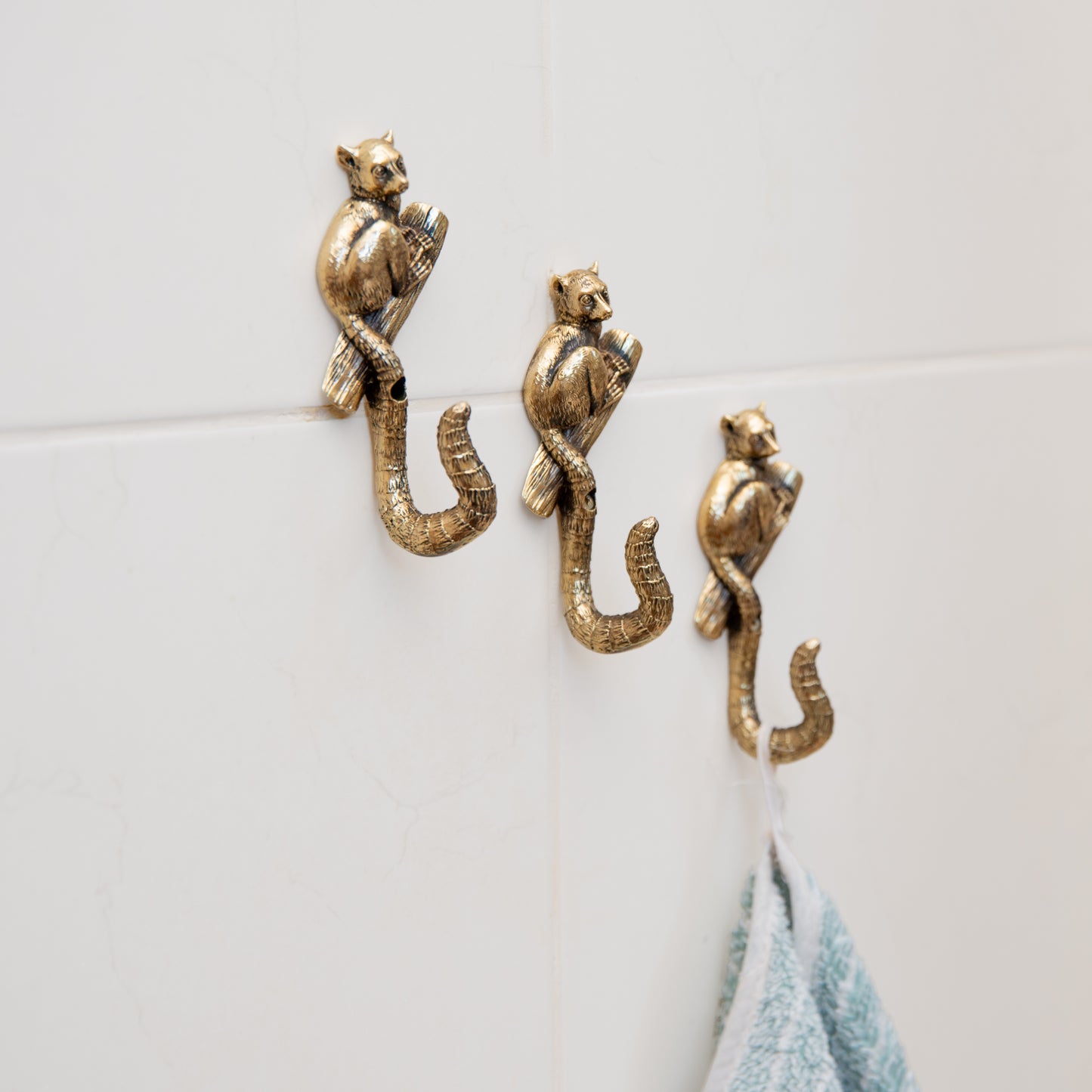 Handmade Wall Hook "Lemur"